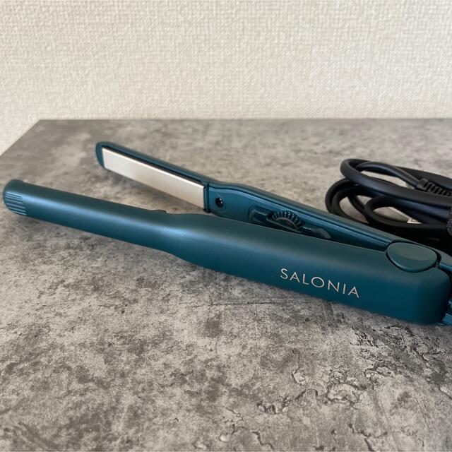 SALON(サロン)のサロニア ストレートヘアアイロン ニュークラシックグリーン 15mm スマホ/家電/カメラの美容/健康(ヘアアイロン)の商品写真