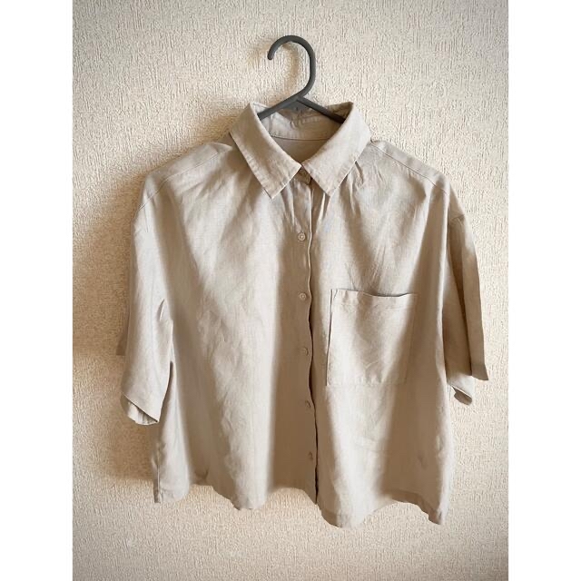 GU(ジーユー)のリネンブレンドオーバーサイズシャツ(5分袖)Sサイズ レディースのトップス(シャツ/ブラウス(半袖/袖なし))の商品写真