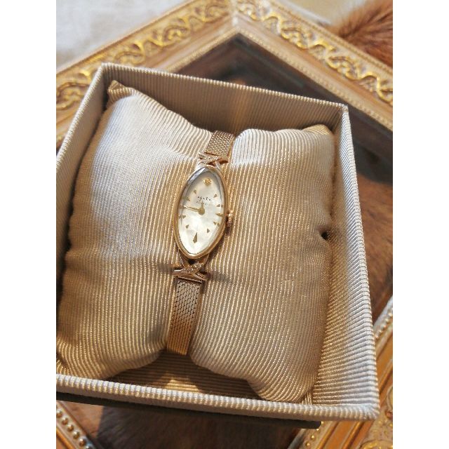 agete(アガット)の最終　アガットagete  腕時計　オーバルフェイス　ジュエリーウォッチ　 レディースのファッション小物(腕時計)の商品写真