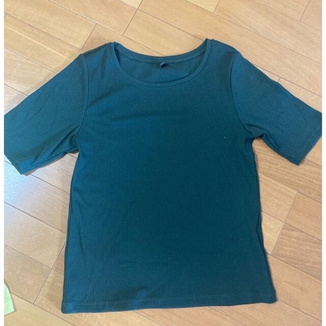 UNIQLO(ユニクロ)の【新品】UNIQLO トップス レディースのトップス(Tシャツ(半袖/袖なし))の商品写真