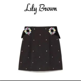 リリーブラウン(Lily Brown)のLily Brown CANDY STOCK ビジューバックル台形スカート(ミニスカート)