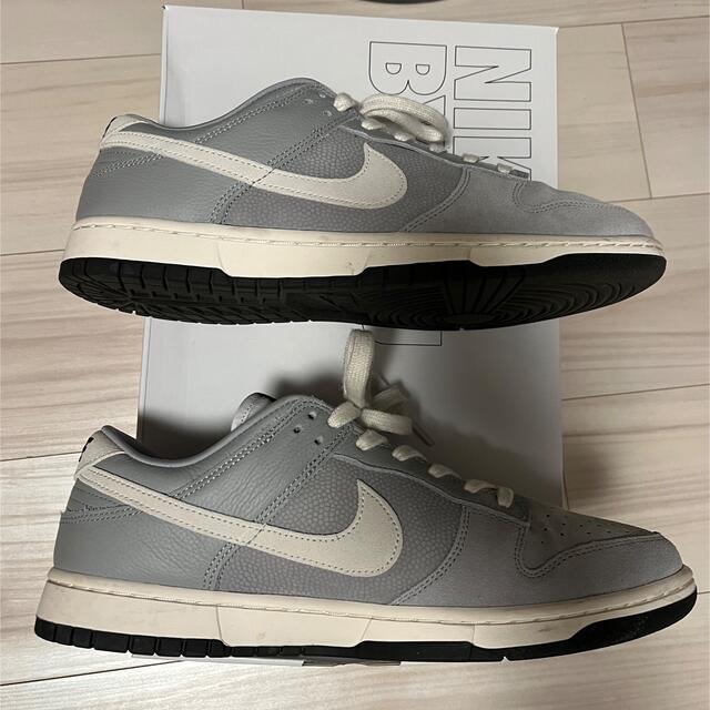 NIKE(ナイキ)のNIKE DUNK LOW by You 28.5cm grey グレー メンズの靴/シューズ(スニーカー)の商品写真