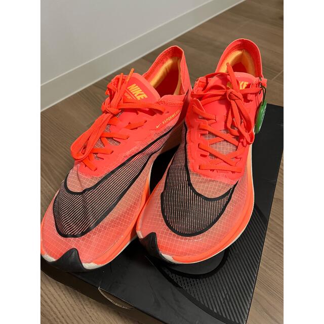 NIKE(ナイキ)のNIKE ZOOMX VAPORFLY NEXT%　27.5cm スポーツ/アウトドアのスポーツ/アウトドア その他(陸上競技)の商品写真