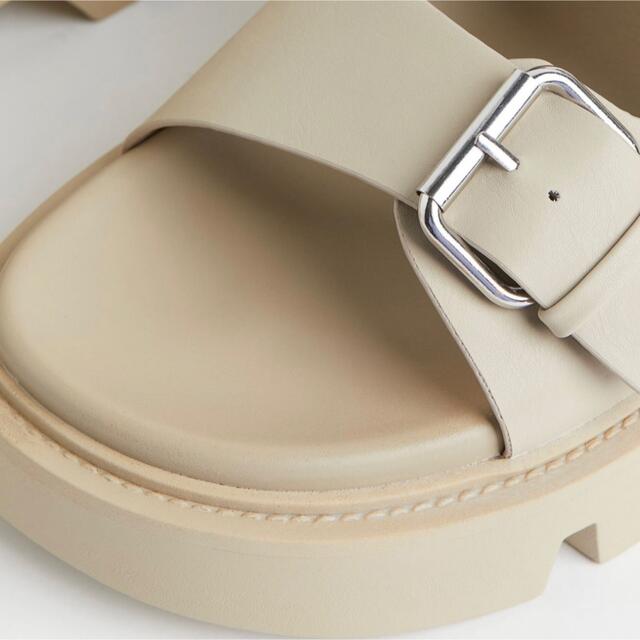 H&M(エイチアンドエム)のH&Mチャンキーソールサンダル レディースの靴/シューズ(サンダル)の商品写真