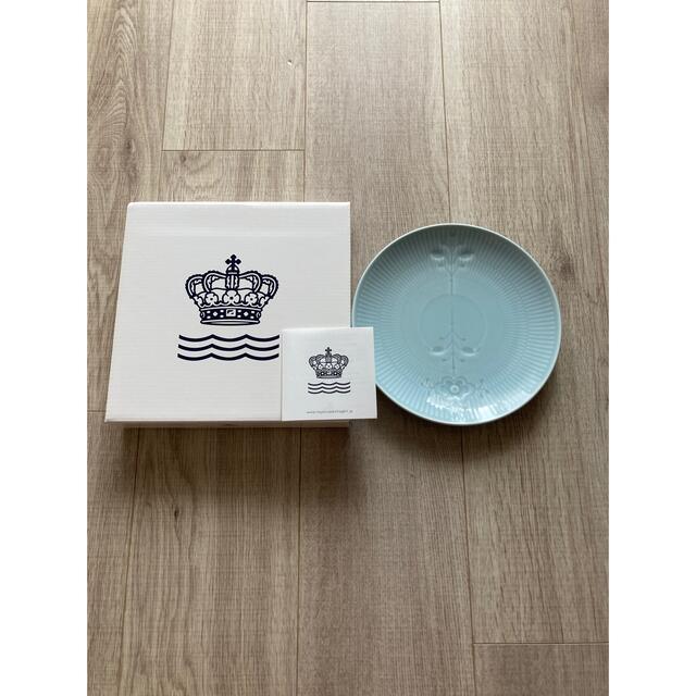 ROYAL COPENHAGEN(ロイヤルコペンハーゲン)の新品未使用　ロイヤルコペンハーゲン　フラワーエンブレム　クーププレート　19 インテリア/住まい/日用品のキッチン/食器(食器)の商品写真