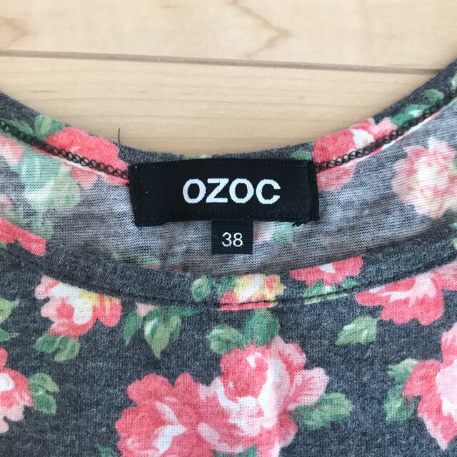 OZOC(オゾック)の花柄タンクトップ🌹OZOC レディースのトップス(タンクトップ)の商品写真