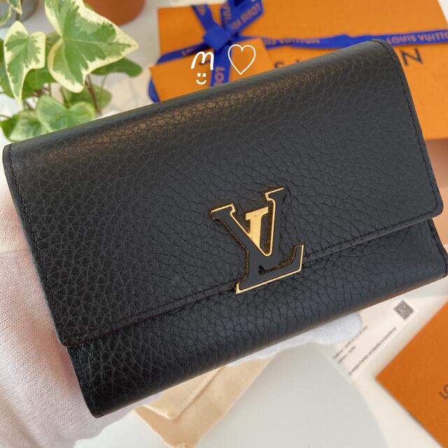 LOUIS VUITTON - ルイヴィトン ポルトフォイユカプシーヌコンパクト 三つ折り財布 ブラック現行美品の通販 by ね子ꪔ̤̮ ♡