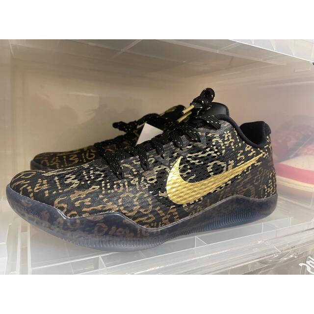 人気を誇る KOBE XI MAMBA DAY ID スニーカー -