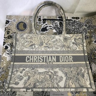ディオール(Christian Dior) ロゴ ハンドバッグ(レディース)の通販 200 