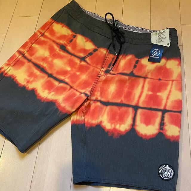 春新作の 新品 VOLCOM ボルコム 総柄 タイダイ ハーフパンツ サーフパンツ 水着 ボルコム 水色 タイダイ ボードショーツ サーフパンツ 水着 Lサイズ