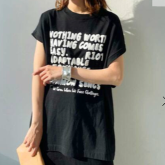 FRAMeWORK(フレームワーク)の【今期完売】モノトーンプリントフレンチスリーブTシャツ レディースのトップス(Tシャツ(半袖/袖なし))の商品写真