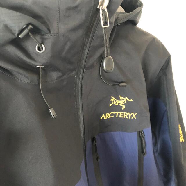 ARC'TERYX(アークテリクス)の【希少】 アークテリクス ビームス 40th別注 THETA AR シータ メンズのジャケット/アウター(ナイロンジャケット)の商品写真