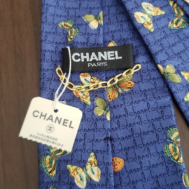 CHANEL(シャネル)の新品タグ付き　CHANEL　ネクタイ メンズのファッション小物(ネクタイ)の商品写真