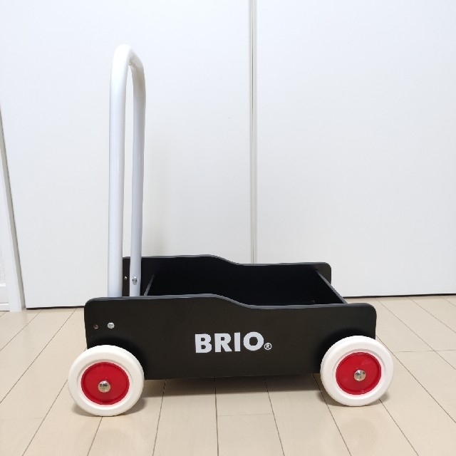 BRIO(ブリオ)のブリオ BRIO 手押し車 ブラック キッズ/ベビー/マタニティのおもちゃ(手押し車/カタカタ)の商品写真