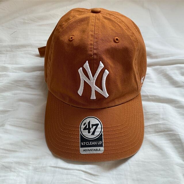 NEW ERA(ニューエラー)のニューエラ　ヤンキース　キャップ　'47 クリーンナップ　オレンジ レディースの帽子(キャップ)の商品写真