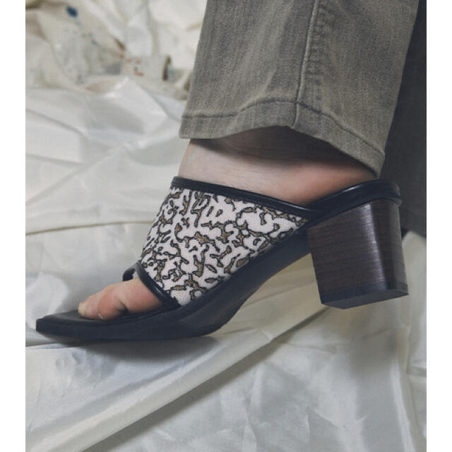 juemi Uneven Glitter Sandals レディースの靴/シューズ(サンダル)の商品写真