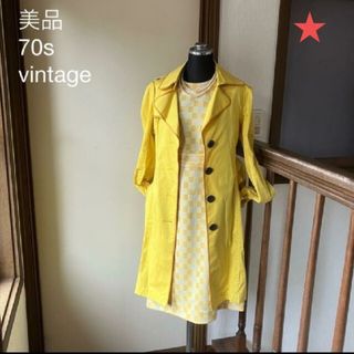 ★美品　70s vintage　昭和レトロなワンピース　たんぽぽ色の幾何学模様(ひざ丈ワンピース)