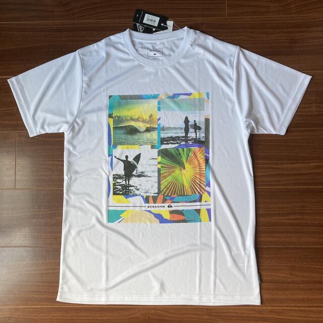 QUIKSILVER(クイックシルバー)のクイックシルバー 半袖サーフTシャツ L ラッシュガード 白 プリント柄 メンズのトップス(Tシャツ/カットソー(半袖/袖なし))の商品写真