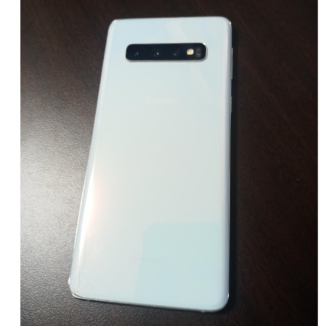 SAMSUNG Galaxy S10 プリズムホワイト SM-G973C スマホ/家電/カメラのスマートフォン/携帯電話(スマートフォン本体)の商品写真