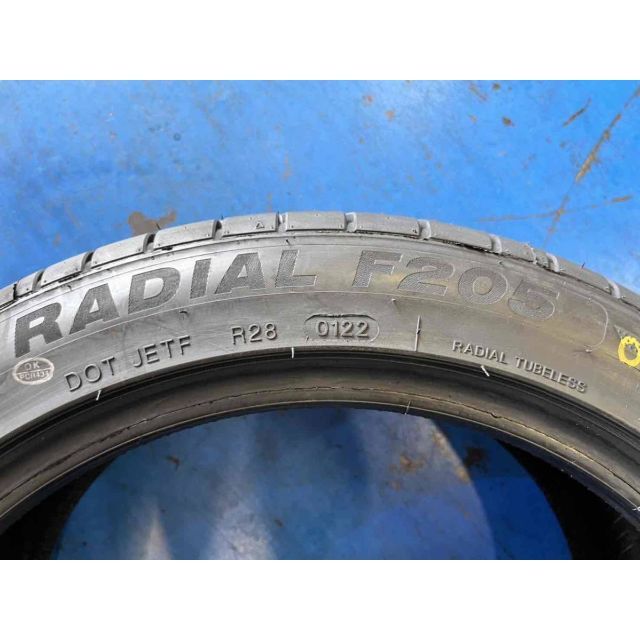 ラベル付き未使用　215/45R17　4本　ミネルバ　プリウス、レガシィ