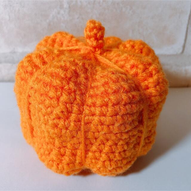 編みぐるみ　かぼちゃ　パンプキン ハンドメイドのぬいぐるみ/人形(あみぐるみ)の商品写真