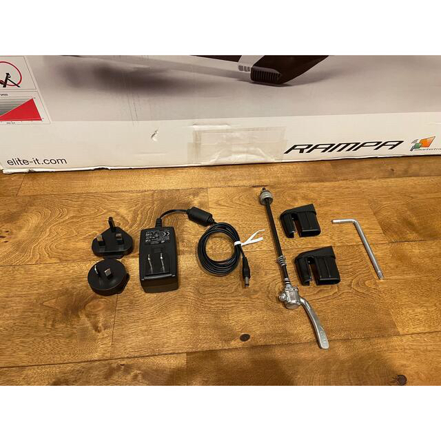 SHIMANO(シマノ)のエリート　エンバ　ホームトレーナー　自動負荷ローラー スポーツ/アウトドアのトレーニング/エクササイズ(トレーニング用品)の商品写真