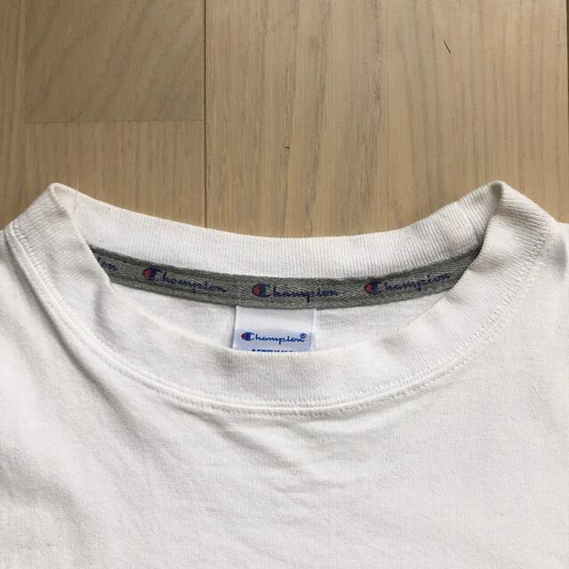 Champion(チャンピオン)のチャンピオン　センターロゴ　カラフルロゴ　Tシャツ　ホワイト　Mサイズ メンズのトップス(Tシャツ/カットソー(半袖/袖なし))の商品写真