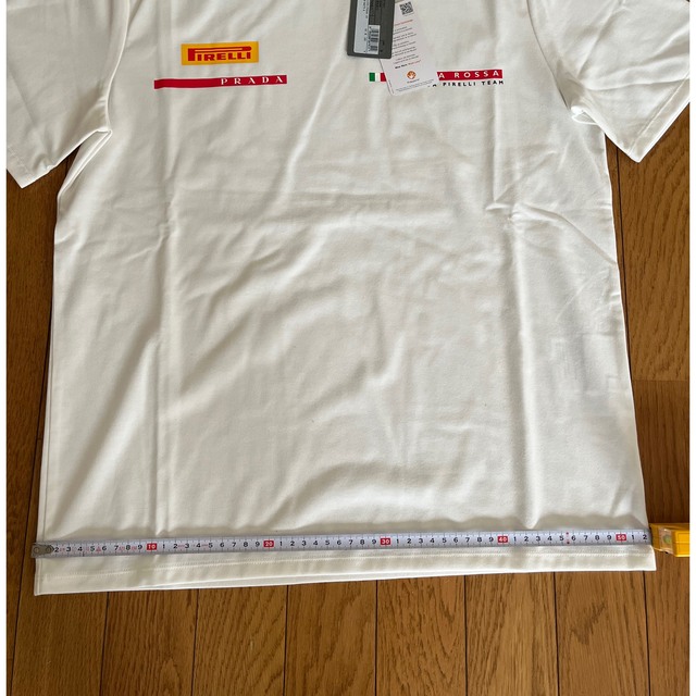 PRADA(プラダ)のプラダピレリコラボ　PRADA PIRELLI  Tシャツ　Mサイズ メンズのトップス(Tシャツ/カットソー(半袖/袖なし))の商品写真