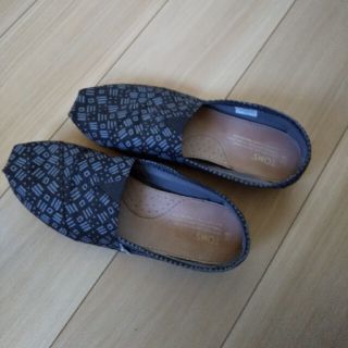 トムズ(TOMS)のTOMS　メンズシューズ！26cm(スニーカー)