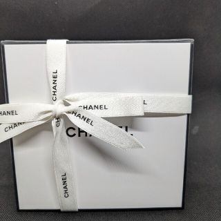 シャネル(CHANEL)のシャネル　ギフトボックス　ショッパー付(ショップ袋)