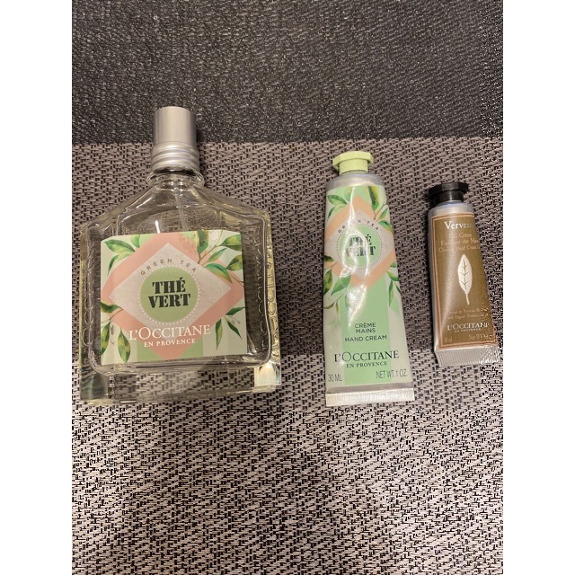L'OCCITANE(ロクシタン)のロクシタン　香水　グリーンティー　ハンドクリームセット コスメ/美容の香水(ユニセックス)の商品写真