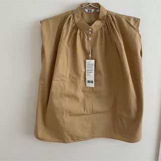 ユニクロ(UNIQLO)の〈新品未使用〉UNIQLO U ギャザーシャツ M (シャツ/ブラウス(半袖/袖なし))