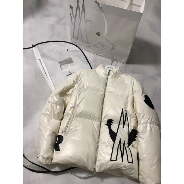 MONCLER(モンクレール)のMONCLER FRIESIAN モンクレール　ホワイト　ダウンジャケット　1  メンズのジャケット/アウター(ダウンジャケット)の商品写真