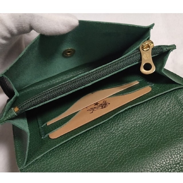 IL BISONTE(イルビゾンテ)の【新品】イルビゾンテ 二つ折り財布 コンパクト ダークグリーン レディースのファッション小物(財布)の商品写真