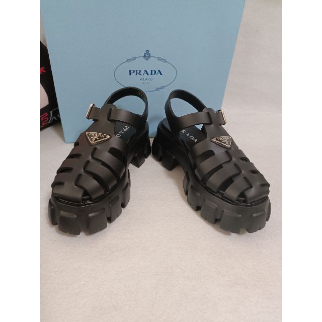 PRADA - PRADA プラダ 新作 モノリス フォームラバーサンダル 黒 35の