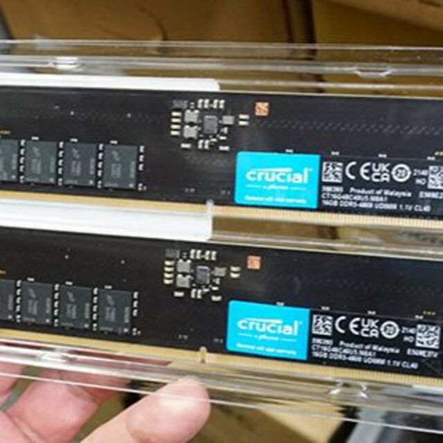 クルーシャル製　DDR5 PC5-38400 16GB 2枚組