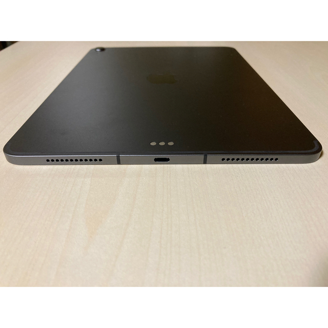 iPad(アイパッド)のiPad Air 5 64GB cellular SIMフリー　スペースグレイ スマホ/家電/カメラのPC/タブレット(タブレット)の商品写真