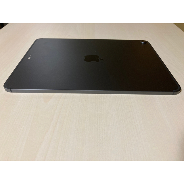 iPad(アイパッド)のiPad Air 5 64GB cellular SIMフリー　スペースグレイ スマホ/家電/カメラのPC/タブレット(タブレット)の商品写真