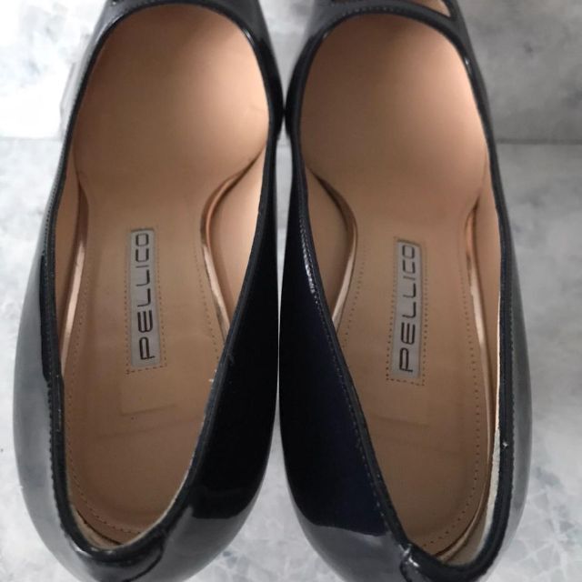 PELLICO(ペリーコ)の318 PELLICO ペリーコ ポインテッドトゥ アネッリ　ネイビー　エナメル レディースの靴/シューズ(ハイヒール/パンプス)の商品写真