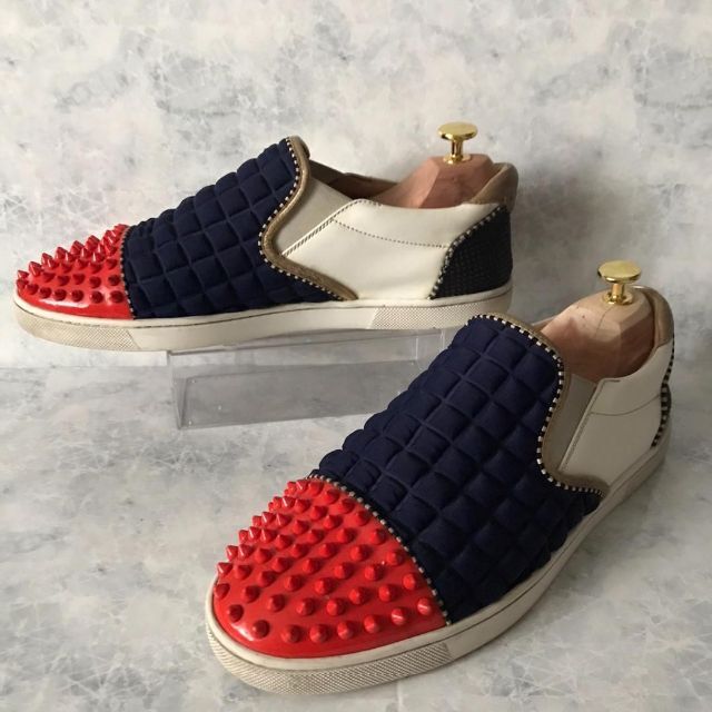 Christian Louboutin(クリスチャンルブタン)のChristian Louboutin ルブタン スタッズ　スリッポン メンズの靴/シューズ(スリッポン/モカシン)の商品写真