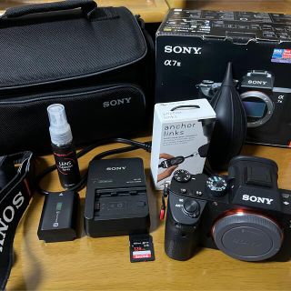 ソニー(SONY)の【Tiana様】SONY a7iii オマケ付き(デジタル一眼)