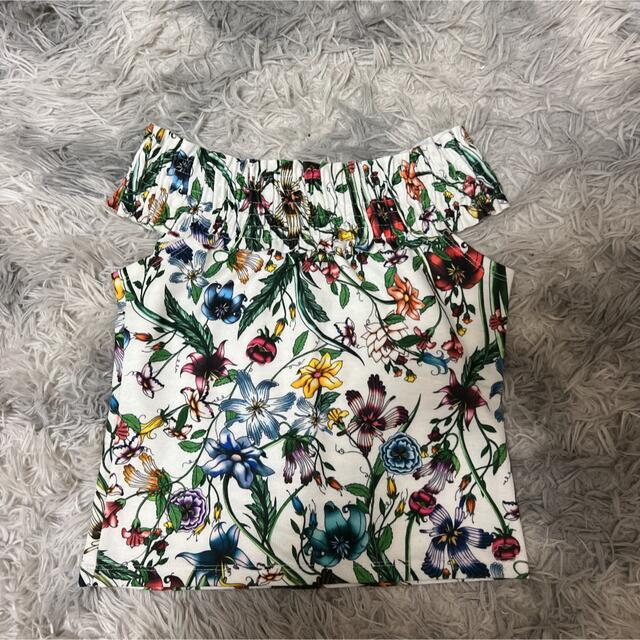 ZARA(ザラ)の新品♡ZARA花柄　オフショルダートップス レディースのトップス(Tシャツ(半袖/袖なし))の商品写真