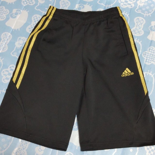 adidas(アディダス)のアディダス／160cm  キッズ  ハーフパンツ キッズ/ベビー/マタニティのキッズ服男の子用(90cm~)(パンツ/スパッツ)の商品写真