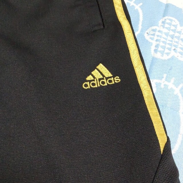 adidas(アディダス)のアディダス／160cm  キッズ  ハーフパンツ キッズ/ベビー/マタニティのキッズ服男の子用(90cm~)(パンツ/スパッツ)の商品写真