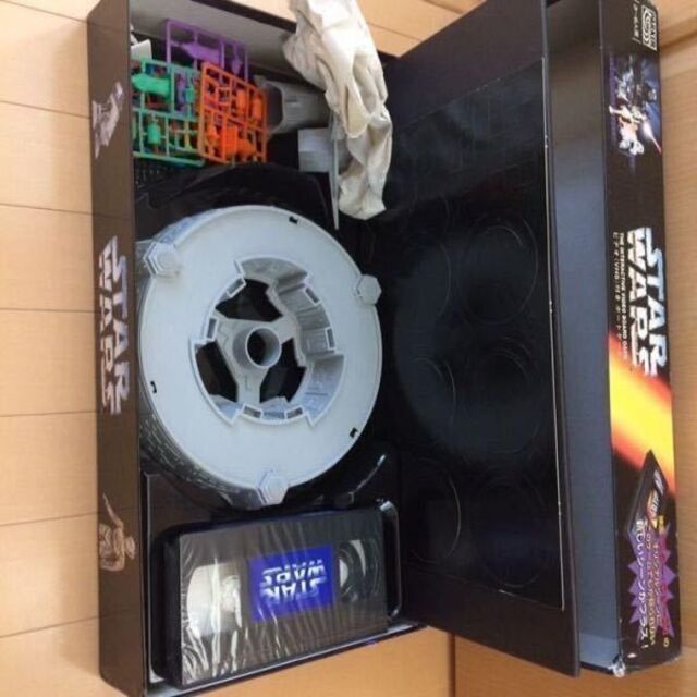 未使用品】スターウォーズ ビデオ(VHS)付き ボードゲーム