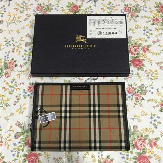 新品・未使用 バーバリー ブックカバーBurberry