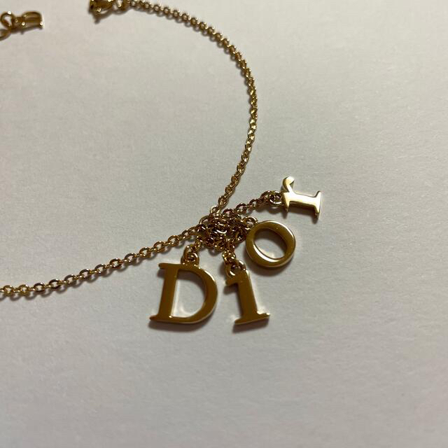 Christian Dior(クリスチャンディオール)のクリスチャンディオール　ブレスレット　未使用 レディースのアクセサリー(ブレスレット/バングル)の商品写真