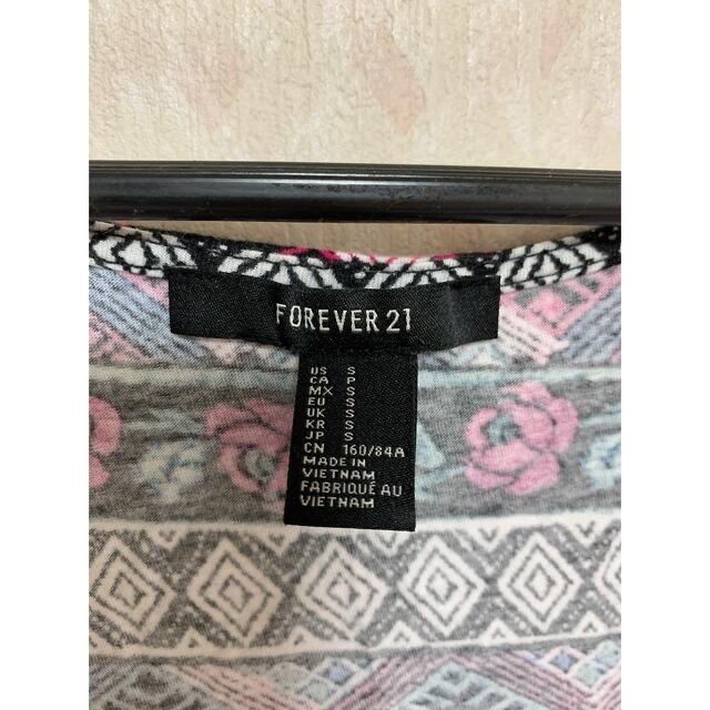 FOREVER 21(フォーエバートゥエンティーワン)のForever21☆ネイティブ柄✽✾タンクトップ レディースのトップス(タンクトップ)の商品写真