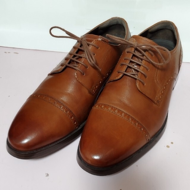 Cole Haan(コールハーン)の美品 コールハーン 革靴 ウイングチップ メンズの靴/シューズ(ドレス/ビジネス)の商品写真