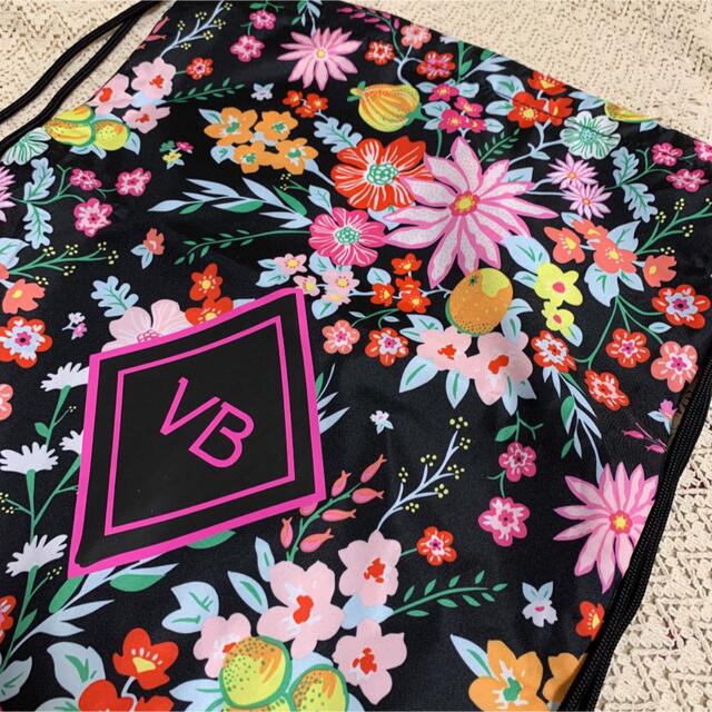 Vera Bradley(ヴェラブラッドリー)の新品　ヴェラブラッドリー　バックパック　厚手　可愛いです(๑˃̵ᴗ˂̵) レディースのバッグ(リュック/バックパック)の商品写真